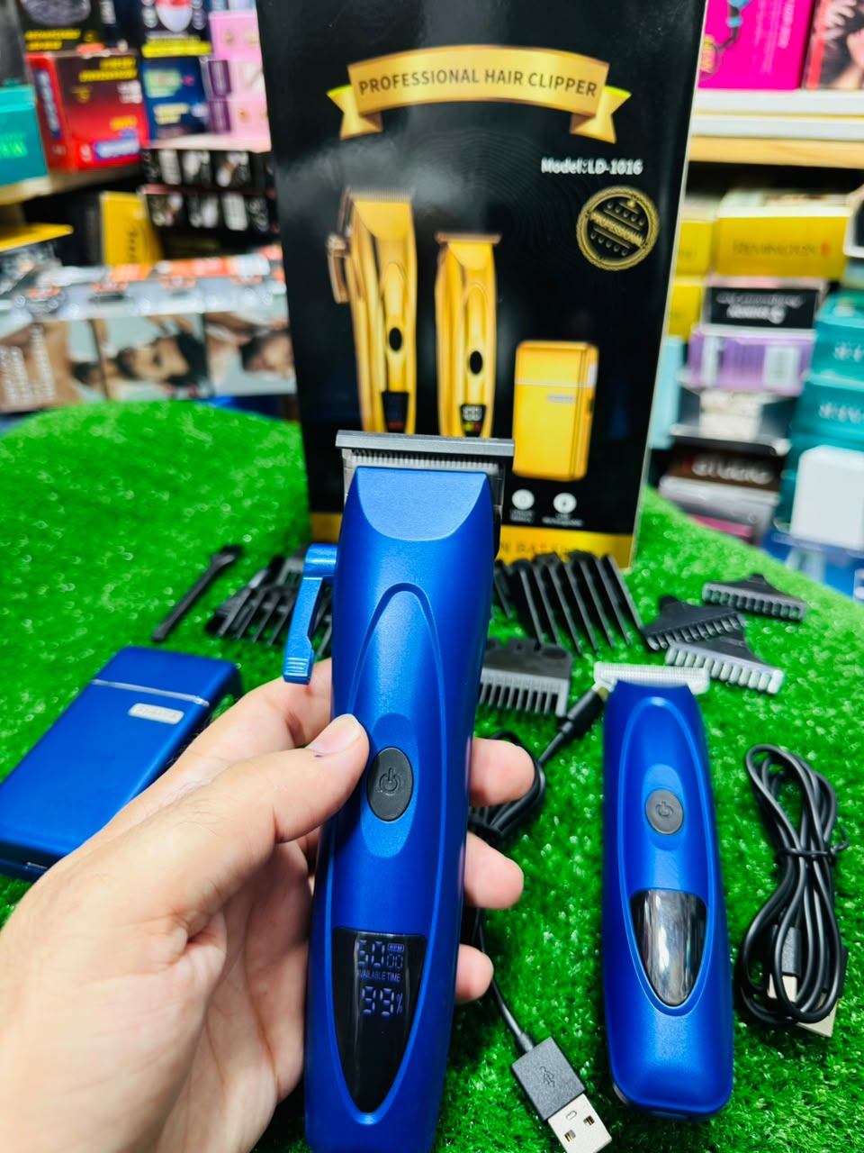 Professional Hair Clipper Set – Rechargeable Grooming Kit